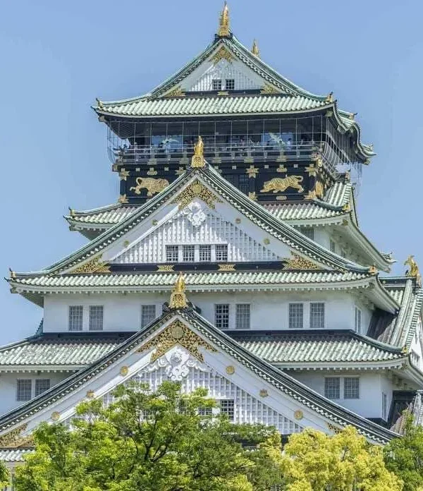 castle-1886938_1920(1)