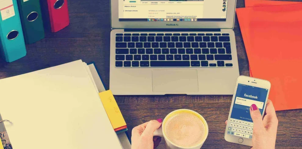 office-614213_1920(1)